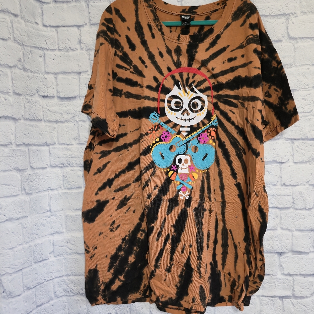 Disney Pixar Coco Brown Tie-Dye Miguel Skeleton Graphic Tee Plus Size 3/4 New - Picture 6 of 16